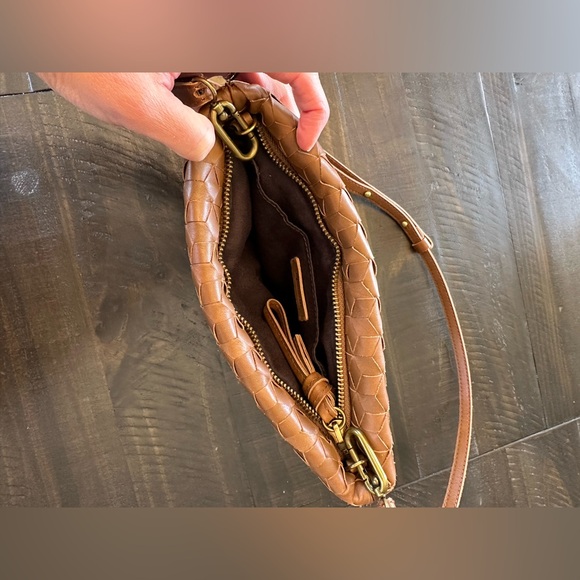 Madewell puff cross-body bag - Picture 4 of 8